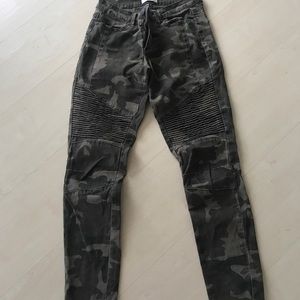Camo jeans